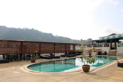 Diamond Crown Hotel – 照片 4